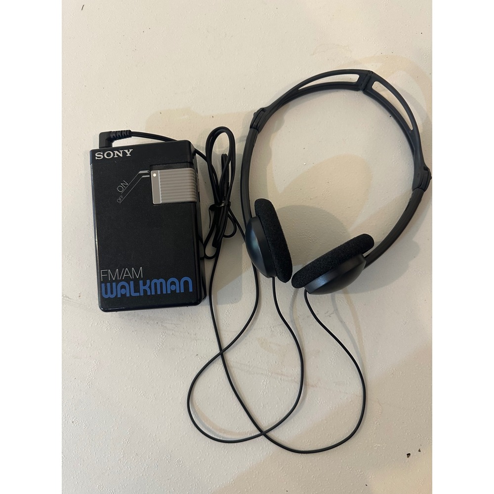 Sony SRF-21W FM AM Walkman Portable Radio Black with Sony MDR-A101 Headphones